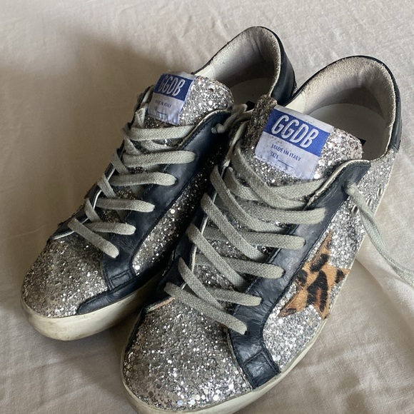 GOLDEN GOOSE SUPERSTAR GLITTER SNEAKER IN SILVER - Picture 2 of 11